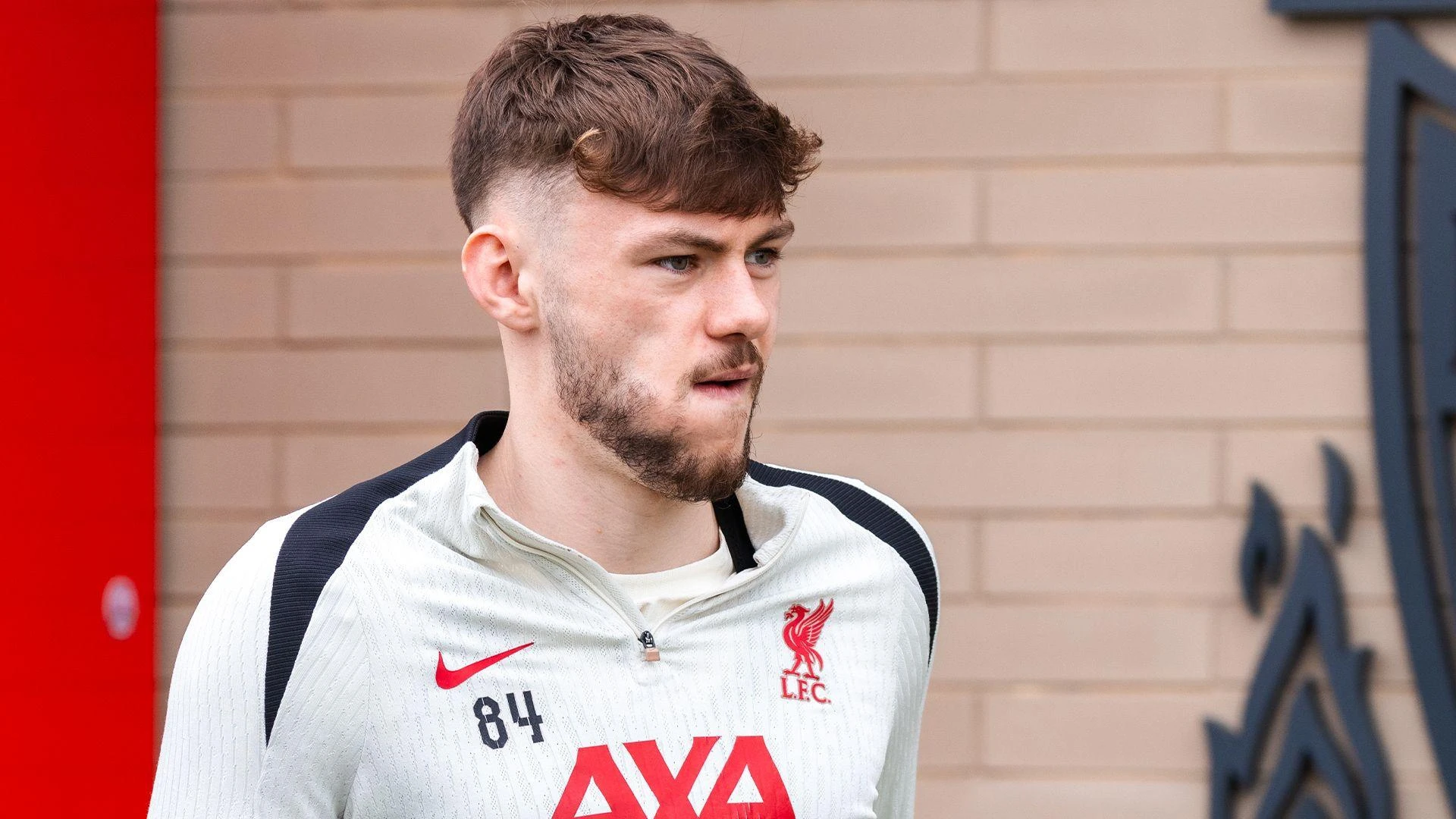 Conor Bradley Boost: Right-Back Close to Return for Leeds Clash